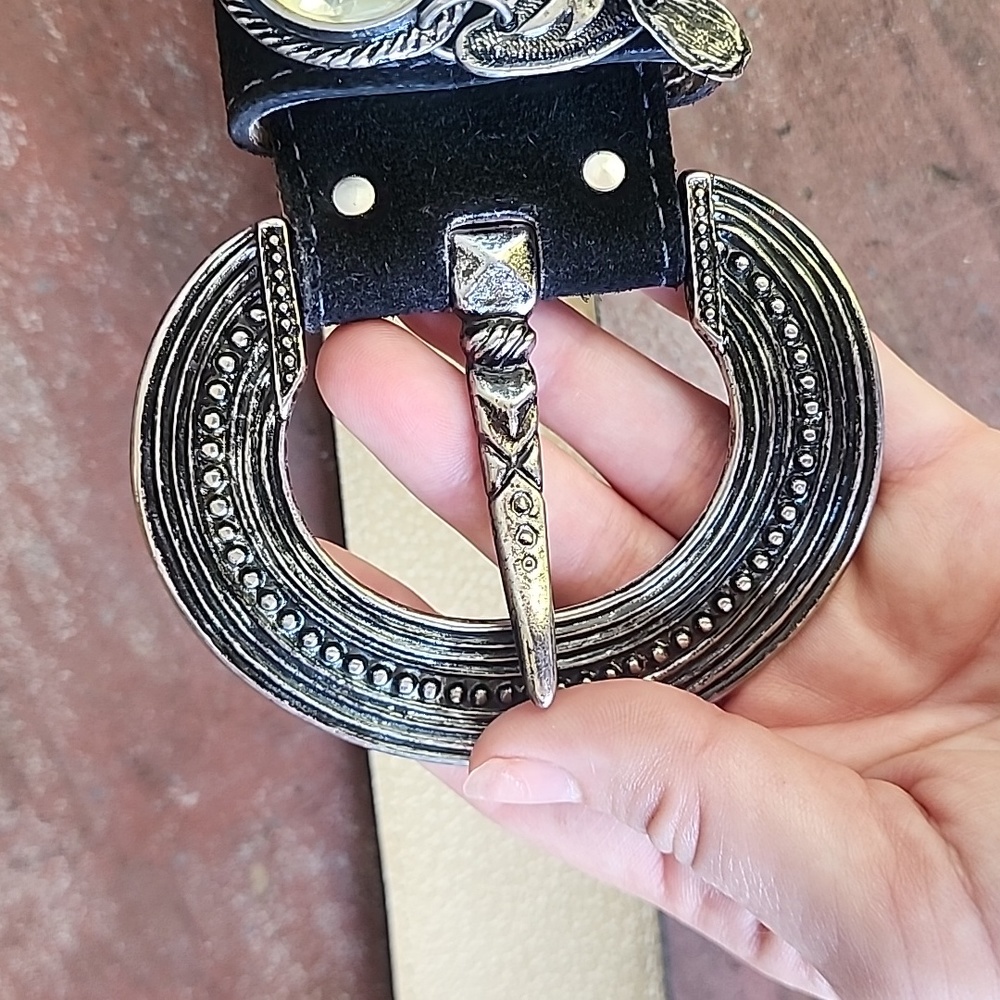 Western Boho Suede Metal Rhinestone Chunky Belt - Picture 5 of 11